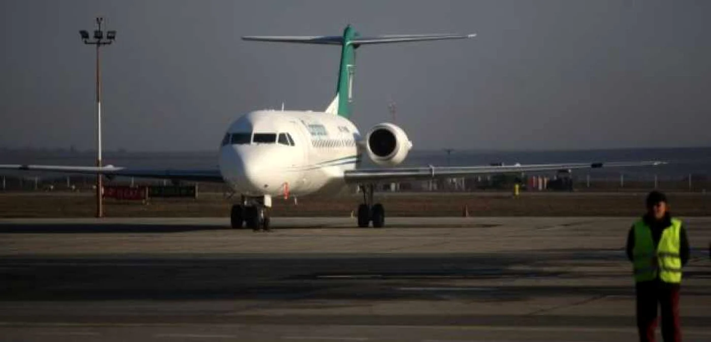 Pista nouă a aeroportului este în grafic. FOTO: Arhivă
