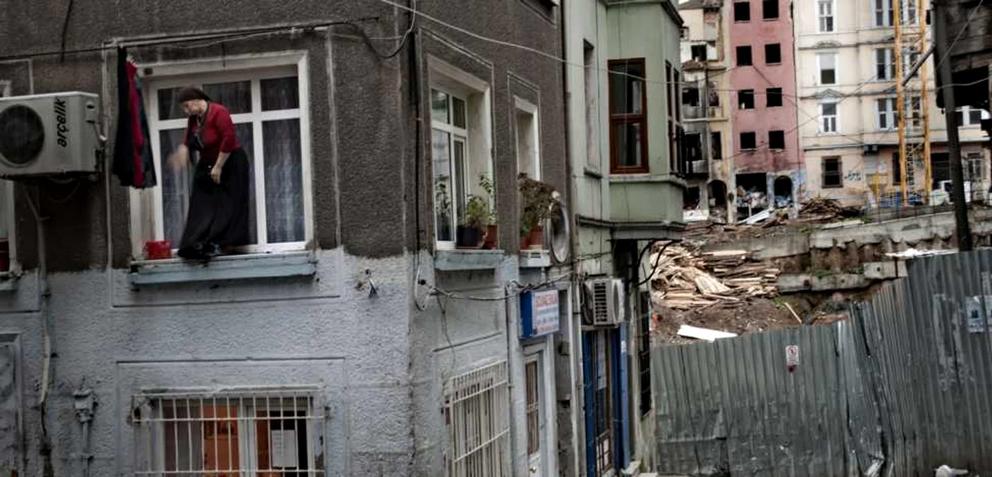 Săracii şi needucaţii trăiesc mai puţin, iar cheia stă în nivelurie hormonale / Foto Hepta