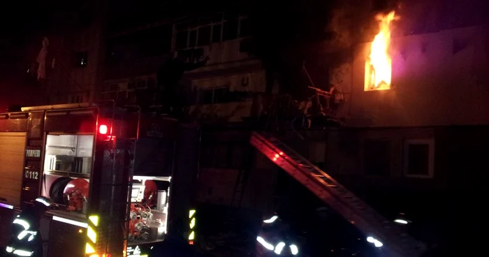 Explozia a fost cauzată de o aparentă scurgere de gaze