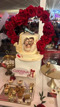 Candy barul a fost impresionant