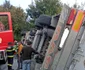 Camion încărcat cu sute de oi răsturnat pe DN67 în Pietrari Vâlcea Foto ISU Vâlcea jpeg