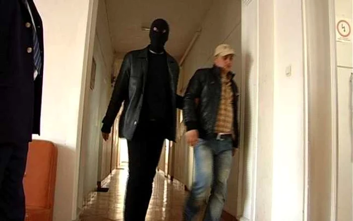 Persoanele arestate la Vaslui au fost aduse la Iaşi