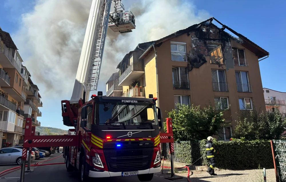 Incendiu într-un bloc din Florești 