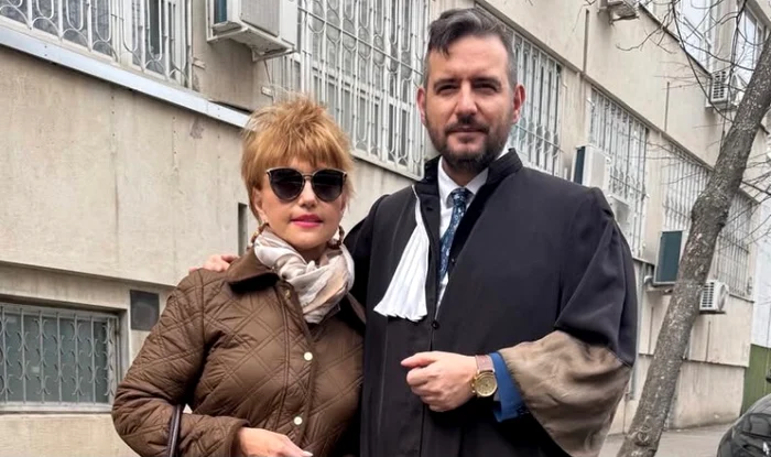 Marina Almășan, alături de avocatul Adrian Cuculis, la Judecătoria Sectorului 1 foto: Facebook 