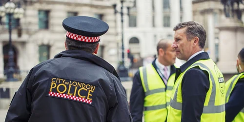 01 politisti londra foto City of London Police jpg
