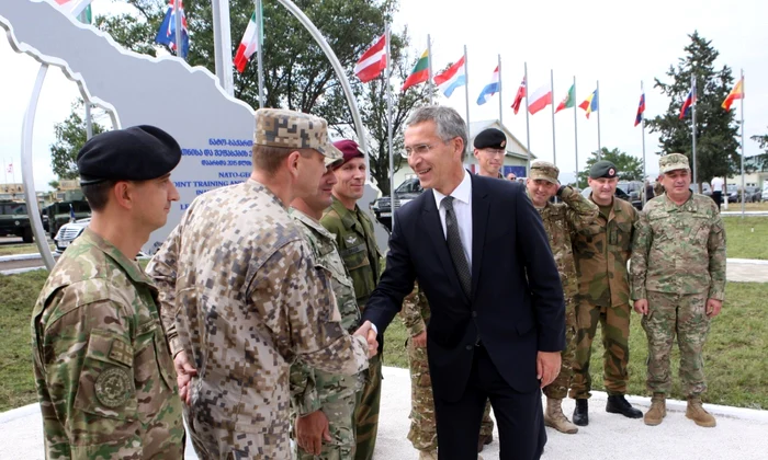 Jens Stoltenberg în Georgia FOTO AP