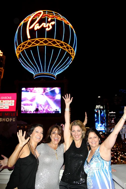 Cele mai tari imagini de la petrecerea anuală a lesbinelor de pretutindeni