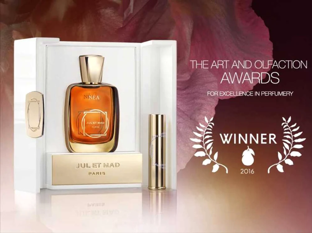 O româncă, în vârful industriei Haute Parfumerie. Unul dintre parfumurile  create împreună cu soţul său a fost desemnat, în 2016, cel mai bun din lume