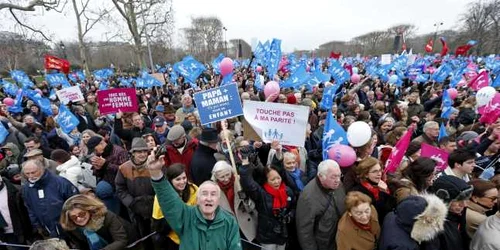 demonstraţii gay paris reuters