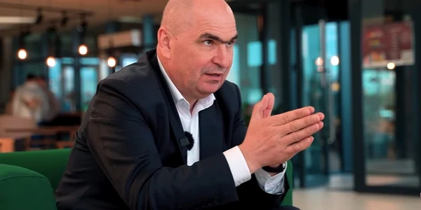 Ilie Bolojan, interviu pentru presa locală Foto Captură video Bihoreanul   Youtube jpg