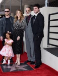 Tom Hanks cu familia lui  foto   Shutterstock jpg