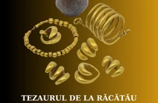 Tezaurul din aur de la Răcătău (foto: Complexul Muzeal „Iulian Antonescu” Bacău)