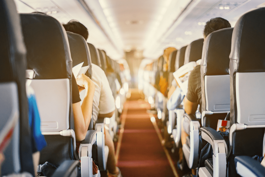 Cinci lucruri pe care să nu le faci niciodată în avion. Însoțitoare de zbor: „Acest lucru se întâmplă tot timpul“