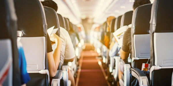 Cabina pasageri avion FOTO Shutterstock jpg
