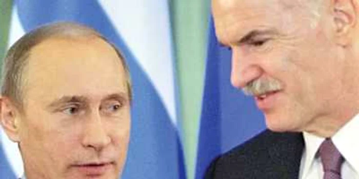 Premierul Putin (stânga) şi omologul său grec Georgios Papandreou