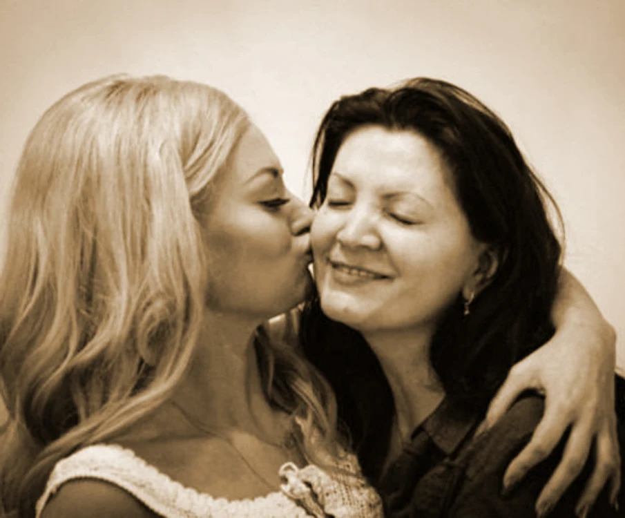 Delia este foarte apropiată de mama ei