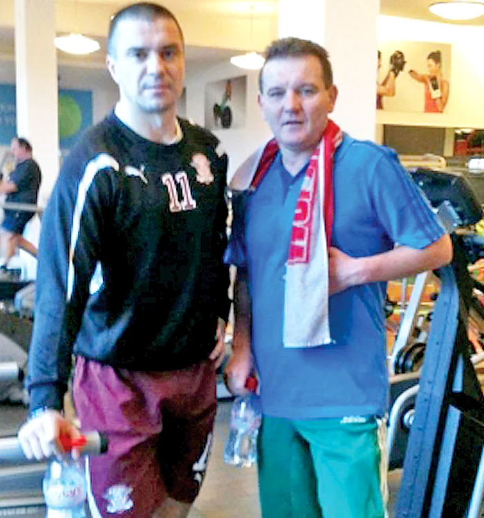 
    Zotta şi Pancu au  negociat prelungirea  contractului  atacantului chiar  şi în sala de forţă  