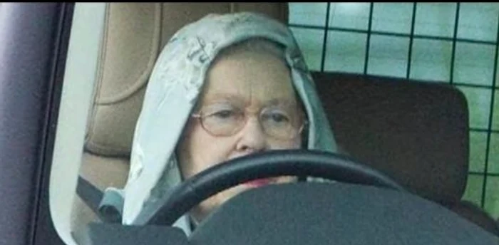 o queen hoodie 570 jpeg