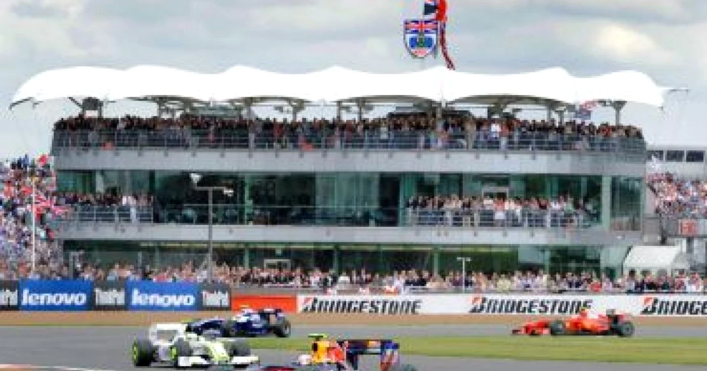 FORMULA 1:  Circuitul de la Silverstone va rămâne în CM 2010