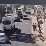 GIF Autobuz