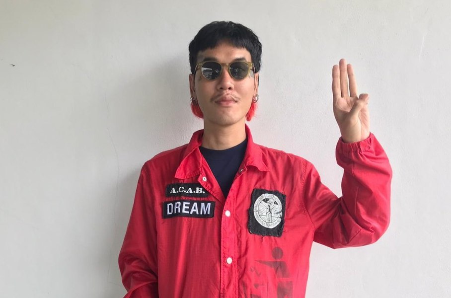 Un thailandez riscă o pedeapsă record de 50 de ani de închisoare pentru insulte aduse monarhiei