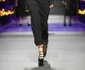 Gigi Hadid prezentand pentru Versace la Milan Fashion Week Profime Profimedia jpg