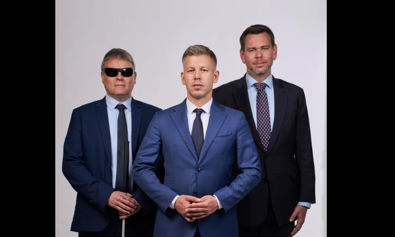 Avocat nevăzător, propus ministru în viitorul guvern al Ungariei condus de Péter Magyar