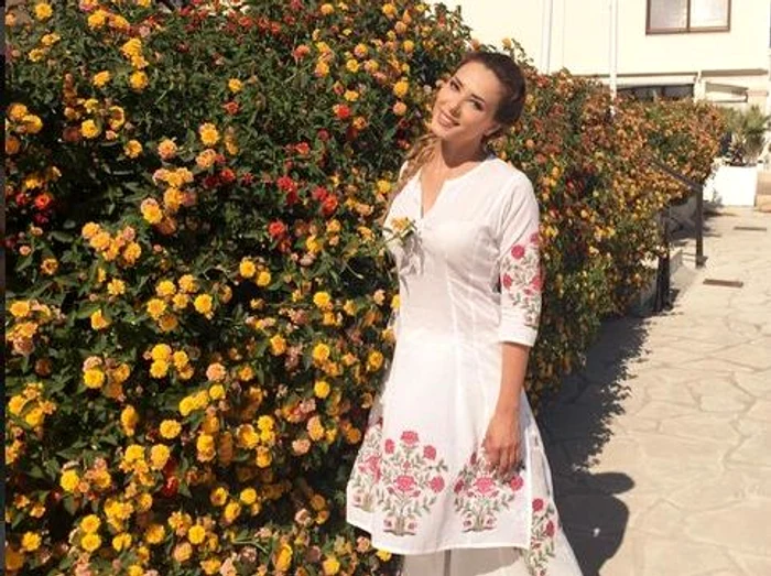 Iulia recunoaşte că dragostea e oarbă