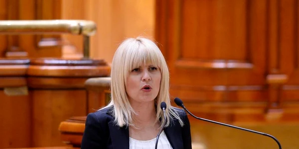 Elena Udrea in Parlament FOTO Mediafax 