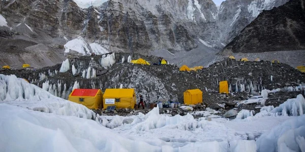 Baza Everest FOTO EPA-EFE