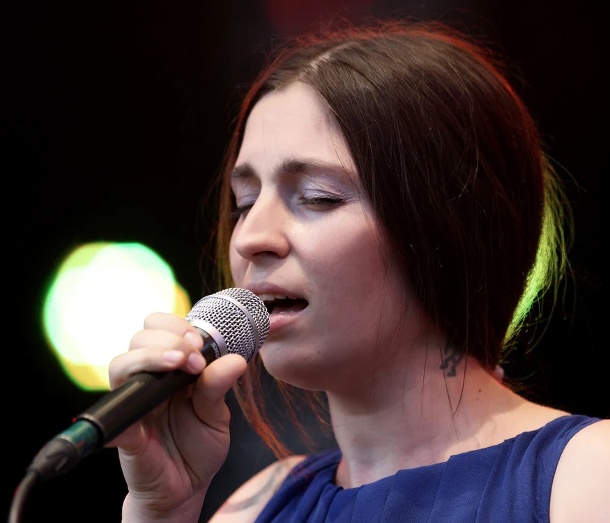 „Muzica înseamnă comunicare, nu un monolog nesfîrşit“ – interviu cu Luiza ZAN jpeg