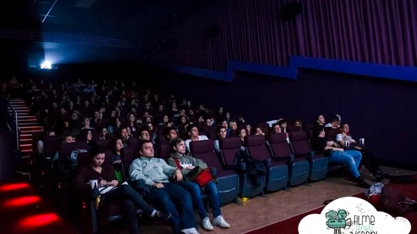 Peste 6600 de participanți la "Filme pentru liceeni" în 2015 jpeg