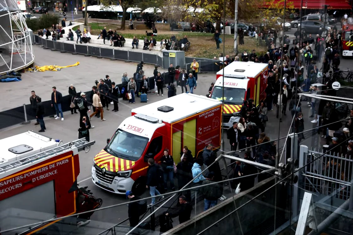 Un incident violent a avut loc în gara Montparnasse din Paris FOTO: X/ @OpenNewNews