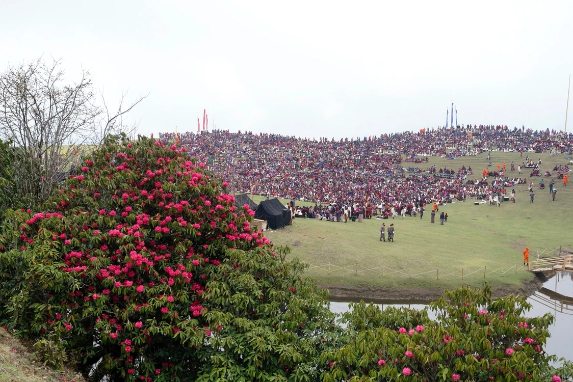 Festivalul Rododendronului de la Sheytemi, Bhutan   Casa Regală din Bhutan jpg