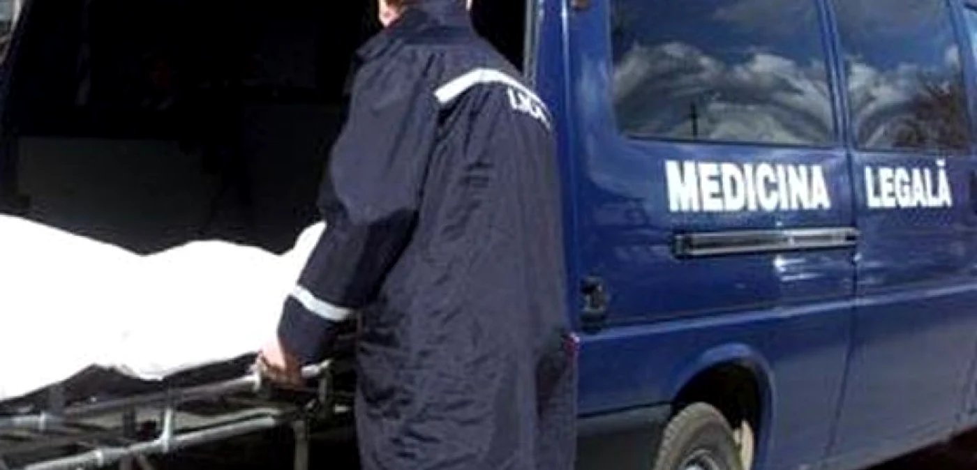 Trupul femeii a fost dus la Medicina Legală pentru autopsie. FOTOArhivă.