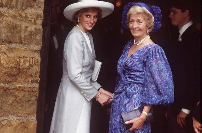 Prinţesa Diana, alături de mama ei, Frances Shand Kyddfoto: profimedia