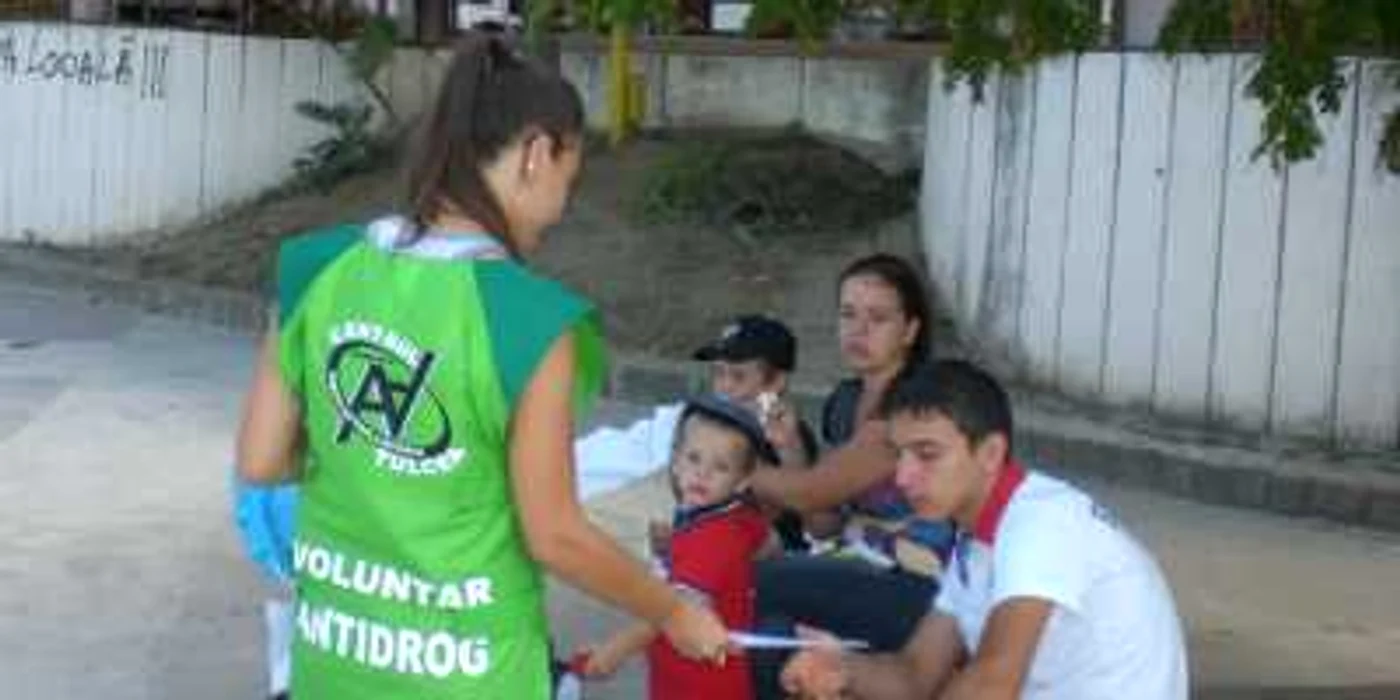 Campanie de informare a tinerilor