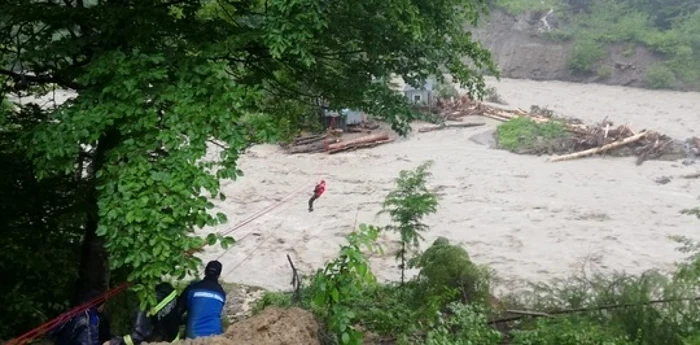 Vrancea salvare oameni de un salvamontist