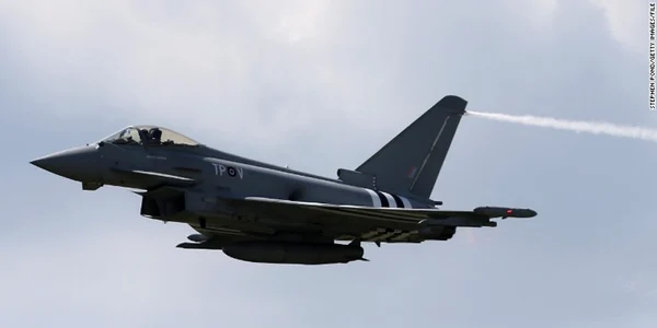 Un avion de lupta rusesc a trecut la doar trei metri de unul american