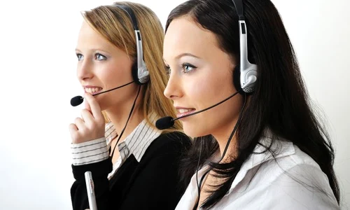 1 operatori telefon shutterstock 26114243 jpg jpeg