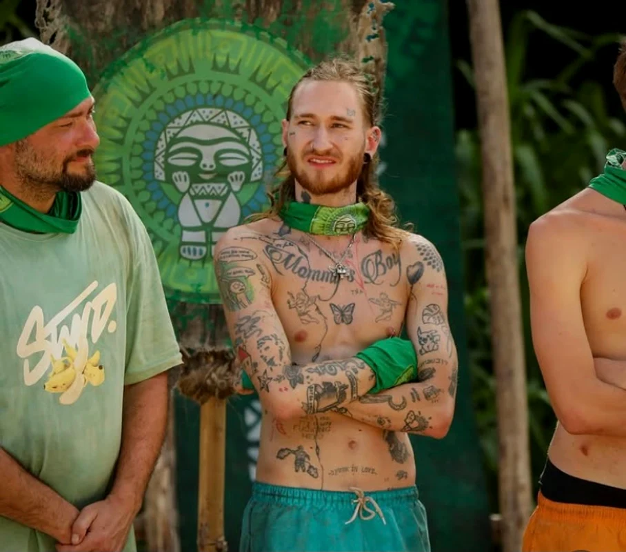 Alex Furman a părăsit Survivor după trei săptămâni foto: Instagram  