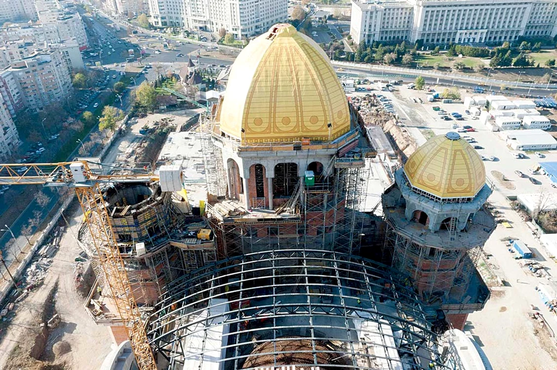 Imagine impresionantă a acoperişului