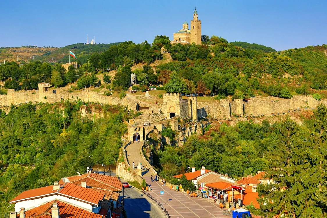 Cetatea Tsarevets. Sursa: Wikipedia