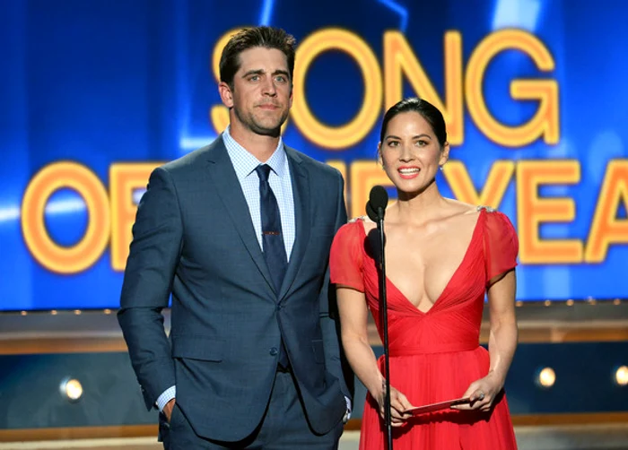 Aaron Rodgers şi Olivia Munn