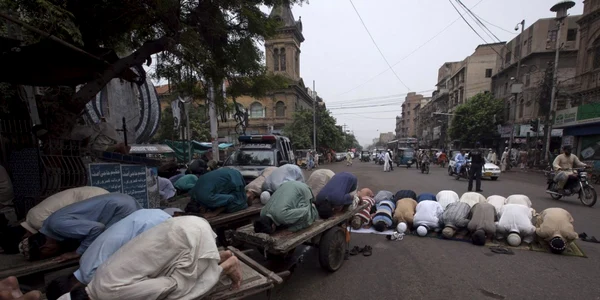 rugaciune karachi pakistan islam musulmani FOTO reuters