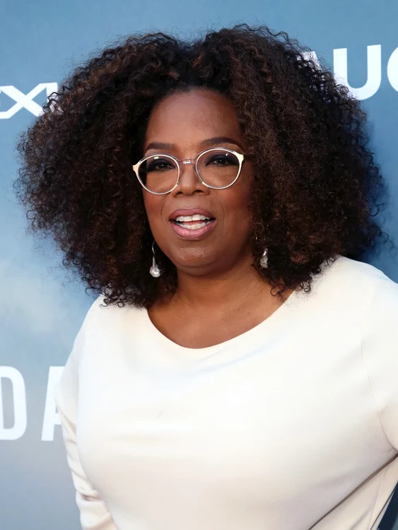 Prinţul Harry, 36 de ani, şi soţia sa, Meghan Markle, 39 de ani. Casă de 30 milioane $