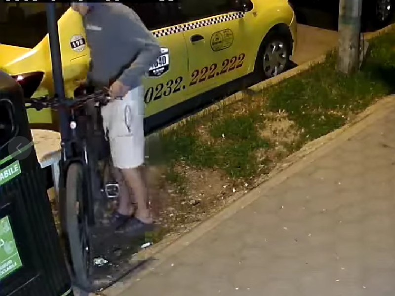 Cel mai ghinionist hoț: A „muncit” o oră și jumătate ca să fure o bicicletă, dar a omis să ia în calcul ce era mai important