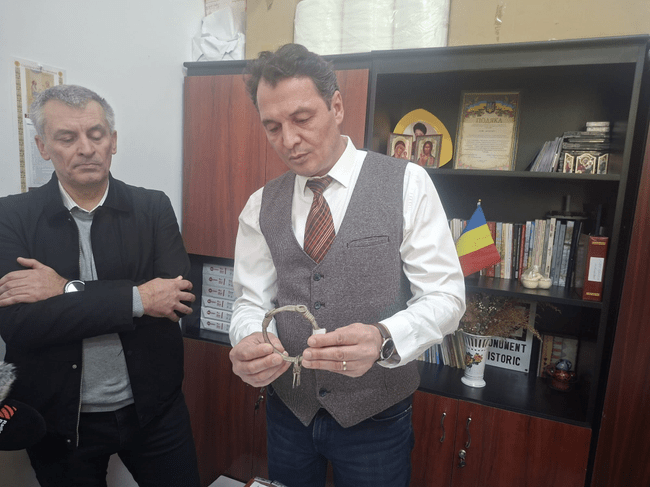 Comoară dacică descoperită în nordul extrem al României. Printre obiectele găsite se află și patru brățări dacice cu un element rar întâlnit