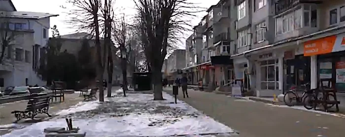 Localnicii din Flămânzi fac „răscoală fiscală” FOTO Cosmin Zamfirache