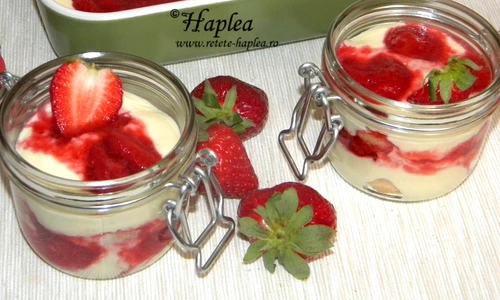 tiramisu cu capsuni poza 9 jpeg